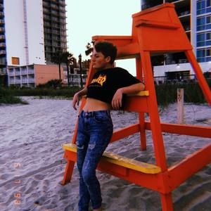 Meet your Posher, Devan